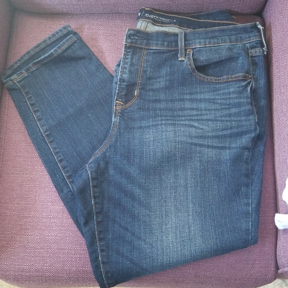 Old Navy Mid-Rise Skinny Jean's (short)